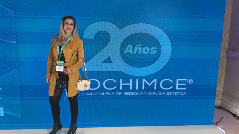 Dra. Bruna Almeida, Cirurgiã Dentista e Especialista em Implantes e Prótese sobre Implantes participa de Congresso no Chile