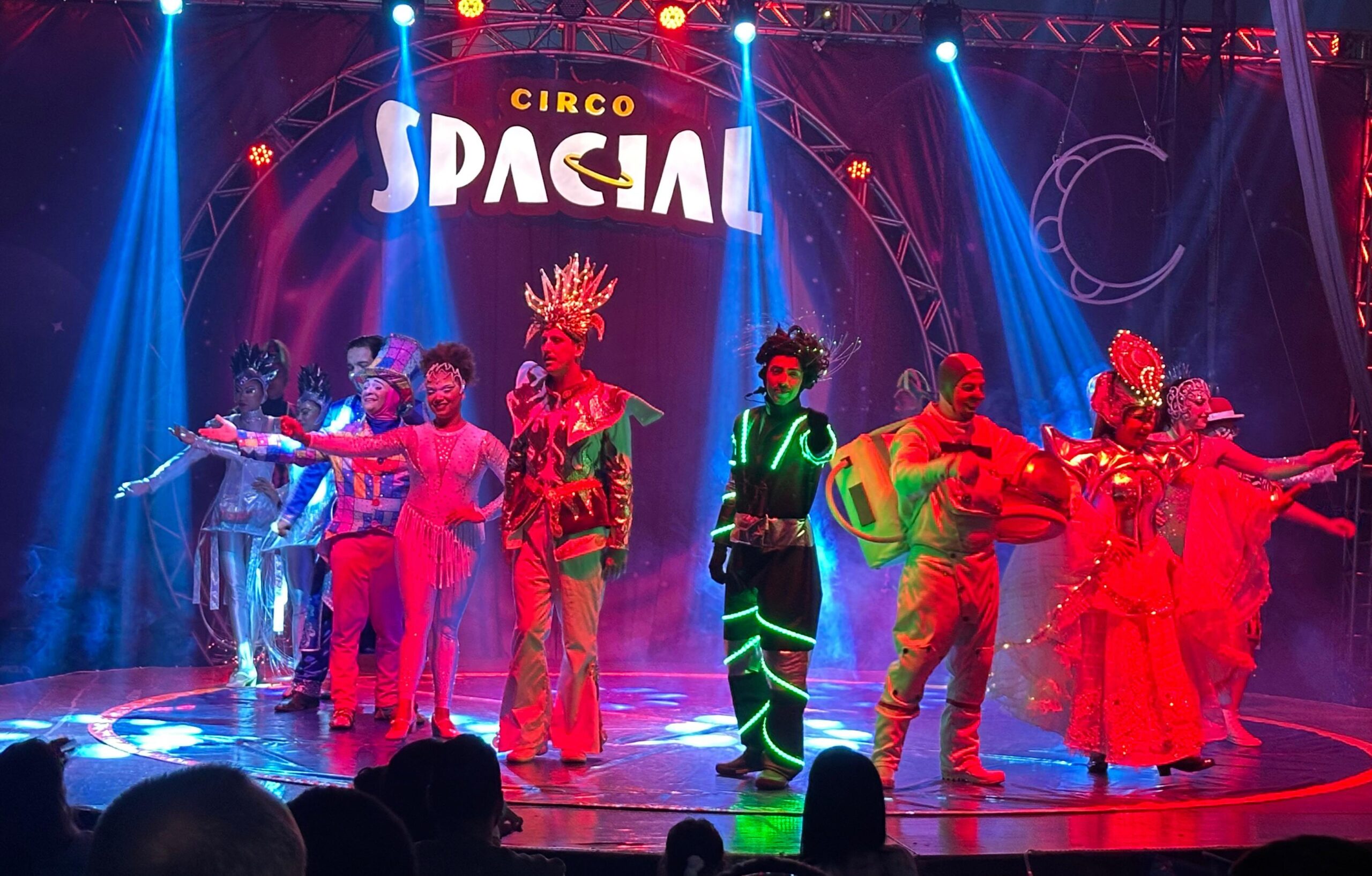Exposição e Espetáculo Spark em comemoração aos 40 anos do Circo Spacial, ganham destaque no 18º Festival de Circo de SP em Piracicaba 