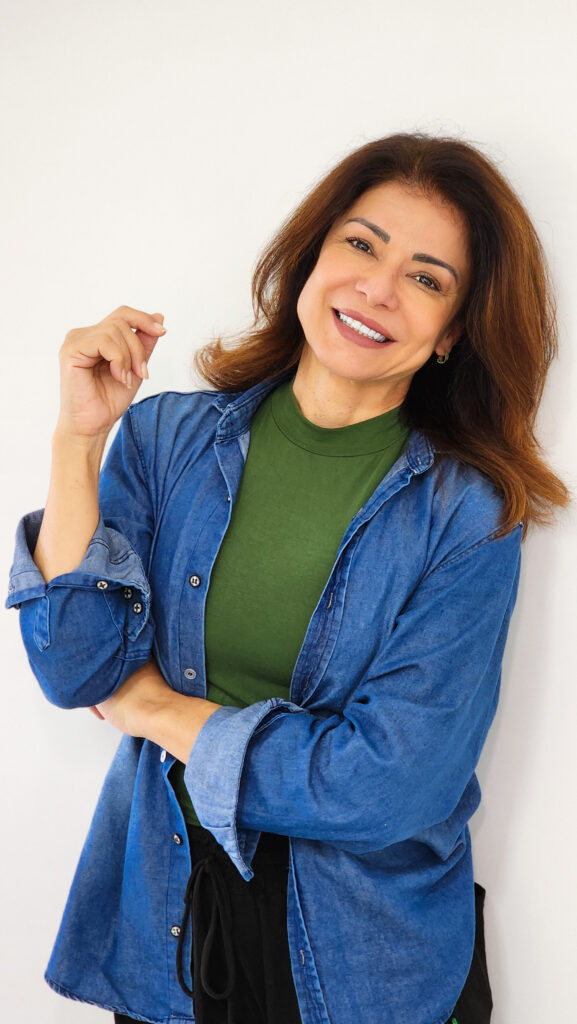 Analice Nicolau anuncia sua participação no Summit Press 2025, o maior evento de comunicação do Brasil. Ao lado de gigantes como Sônia Abrão, Flávio Ricco e representantes da CNN e SBT, ela debaterá o futuro da profissão e a "Comunicação em Estado Líquido". Uma reflexão sobre ética, inovação e o papel do comunicador na era digital.
