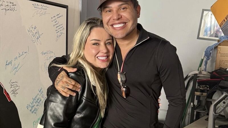 Tuta Guedes grava em Los Angeles e anuncia feat com Tierry em novo álbum