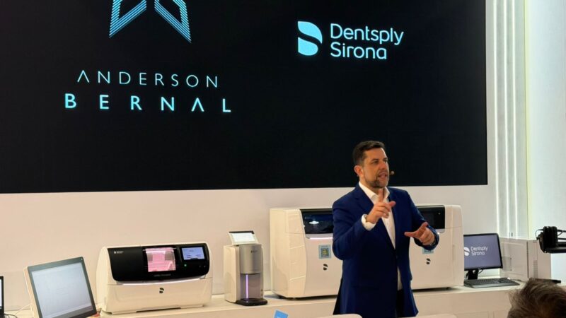 Dr. Anderson Bernal é destaque como palestrante no 43º Congresso Internacional de Odontologia de São Paulo