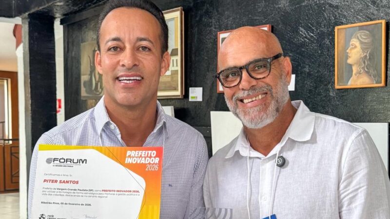 Prefeito Piter Santos recebe Título de Prefeito Inovador 2026