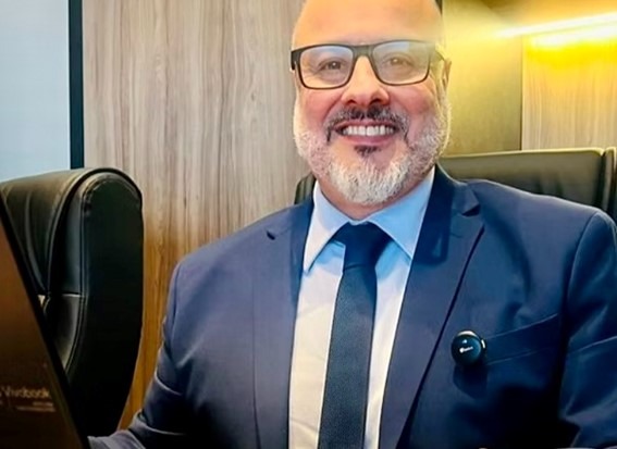 Dr. Gustavo Silveira: referência em imigração para o Paraguai e planejamento migratório dentro do Mercosul