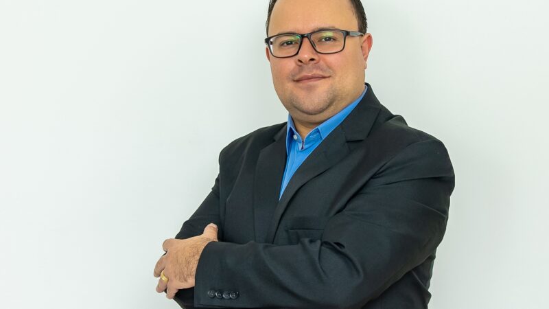 Prefeito de Cotia inicia quadro “Prefeito na Sua Casa” para ouvir moradores de perto