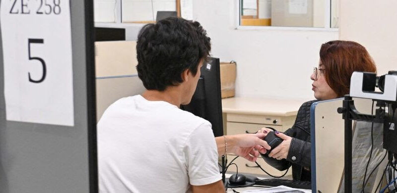 Eleições 2026: até quando vai o atendimento para regularizar o título e cadastrar a biometria?