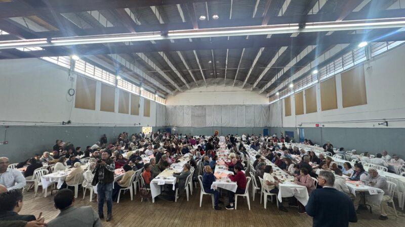 Tradicional almoço da Melhor Idade celebra o Dia das Mães em Vargem Grande Paulista