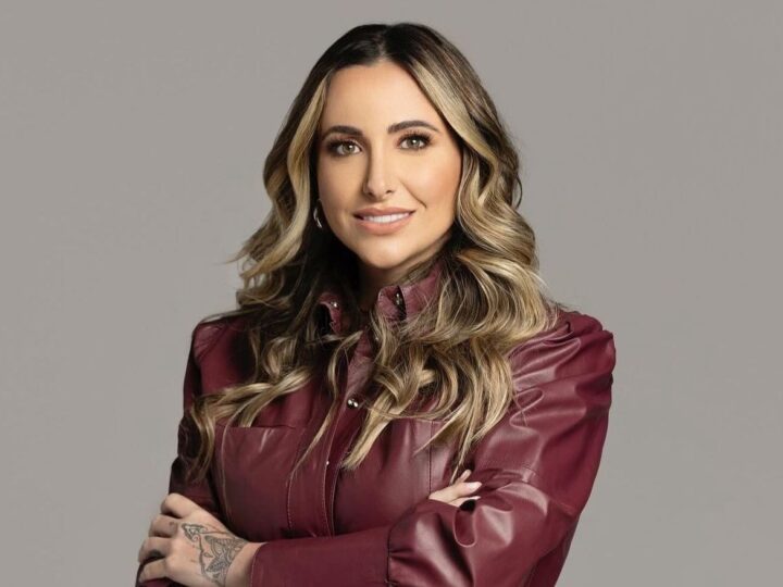 Carol Diniz: a brasileira que transformou o ensino de inglês com inteligência emocional e conquistou milhares de alunos
