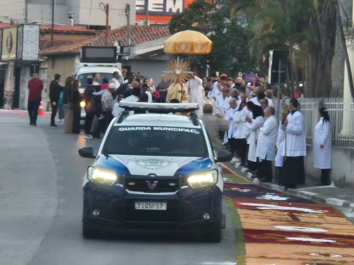 Guarda Municipal acompanha celebrações de Corpus Christi e reforça apoio à segurança dos fiéis em Vargem Grande Paulista