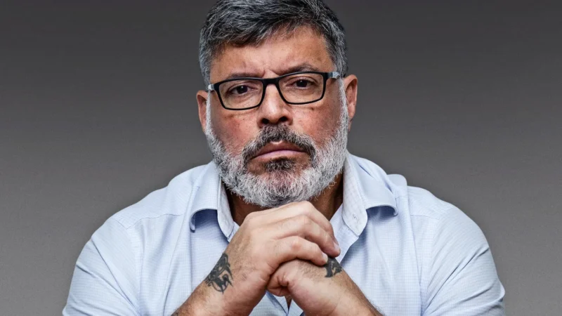 Alexandre Frota cria canal direto no whatsapp para receber demandas relacionadas aos serviços públicos da cidade de Cotia SP