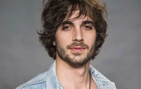 Vidente Valter Arauto prevê que Fiuk será pai em breve e movimenta as redes sociais