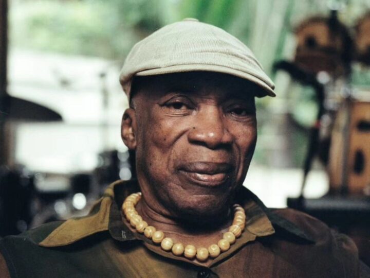 Milton Nascimento é internado e preocupa fãs; estado de saúde mobiliza manifestações de carinho
